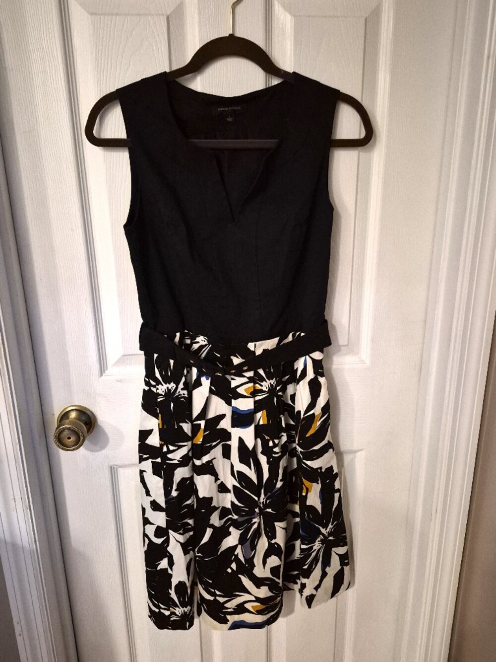 Banana Republic Sleeveless Dress with Belt